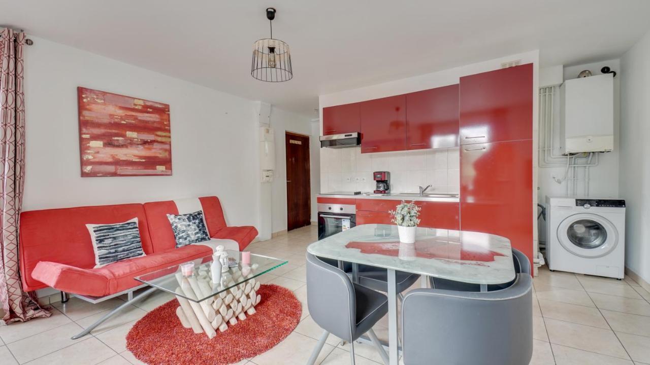 Chic Apart With Parking Near Paris Appartement Aubervilliers Buitenkant foto